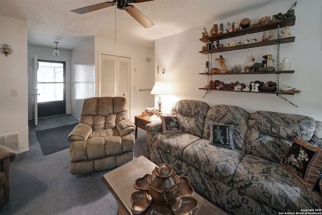 9602 Gold HL, San Antonio, TX 78245