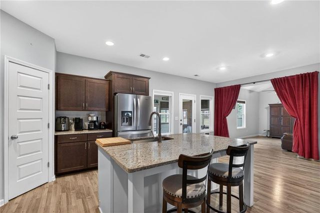 213 Randall Drive, Carrollton, GA 30117