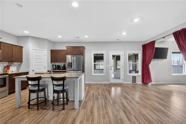 213 Randall Drive, Carrollton, GA 30117