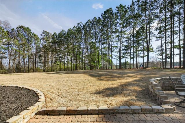 213 Randall Drive, Carrollton, GA 30117