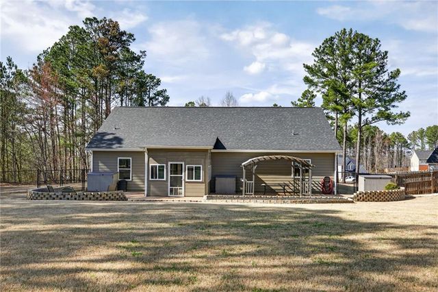 213 Randall Drive, Carrollton, GA 30117