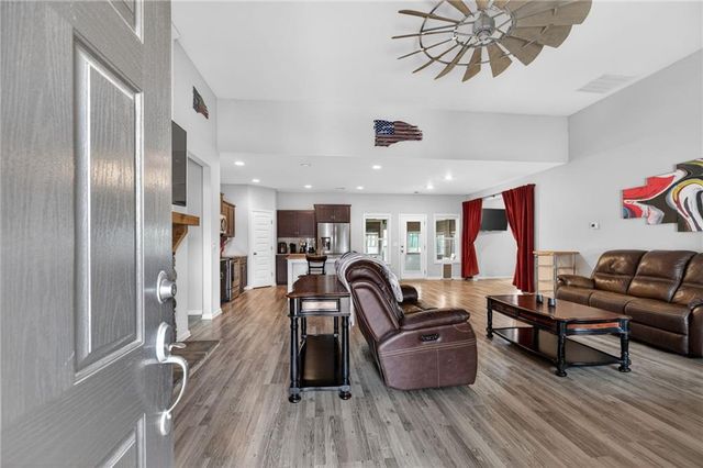 213 Randall Drive, Carrollton, GA 30117