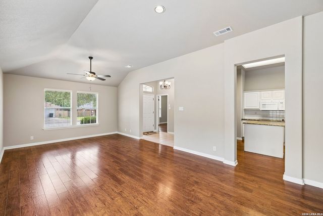 1784 OAK FOREST DR, New Braunfels, TX 78132