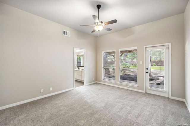 1784 OAK FOREST DR, New Braunfels, TX 78132