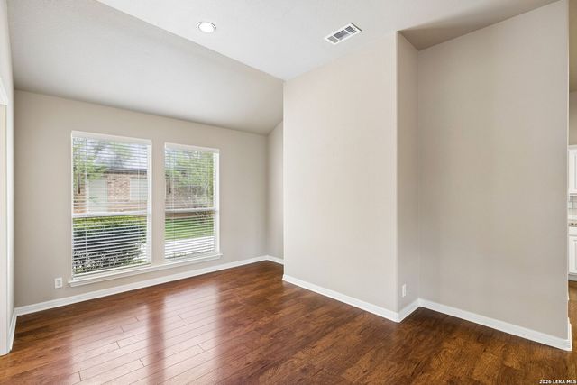 1784 OAK FOREST DR, New Braunfels, TX 78132