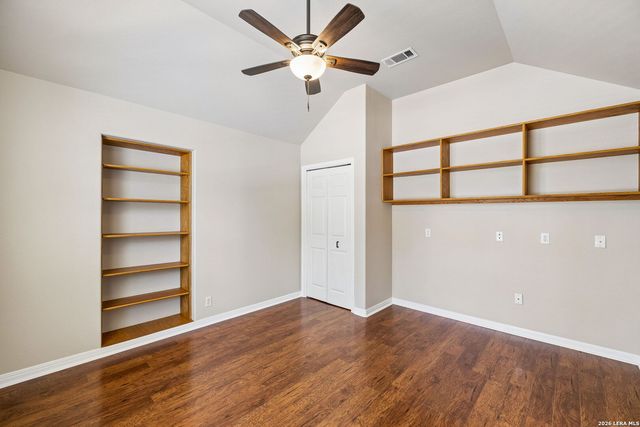 1784 OAK FOREST DR, New Braunfels, TX 78132