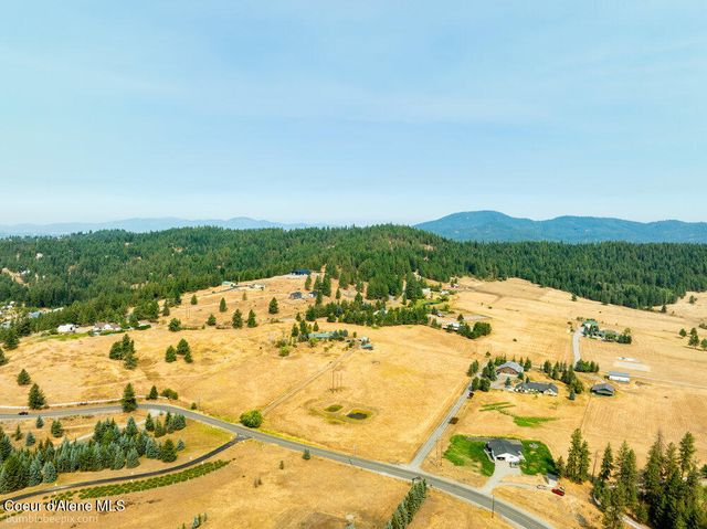 6647 E Mullan Trail Rd, Coeur D'alene, ID 83814