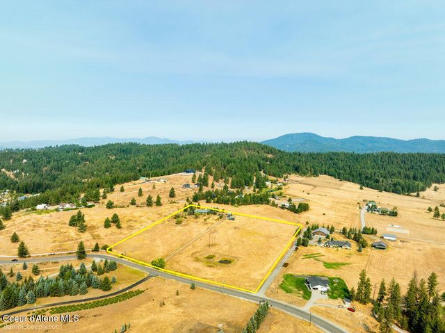 6647 E Mullan Trail Rd, Coeur D'alene, ID 83814