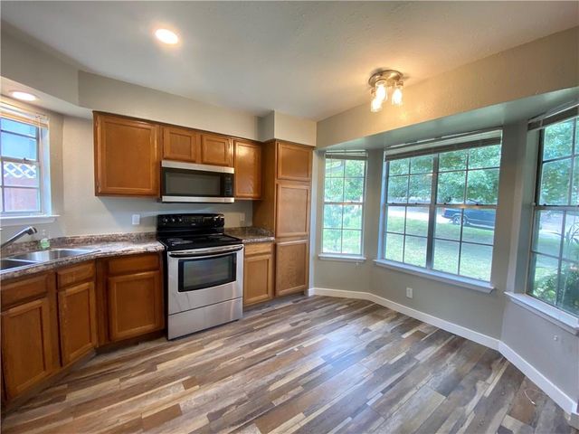 2007 KIRKSEY DR B, Austin, TX 78741