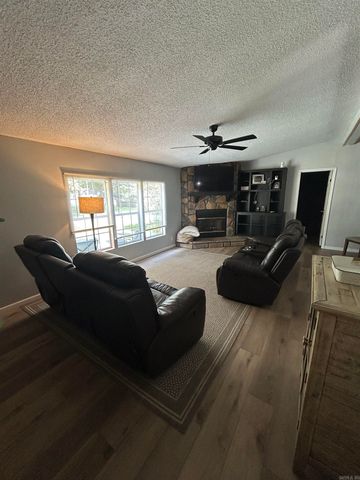 1256 W Court, Piggott, AR 72454