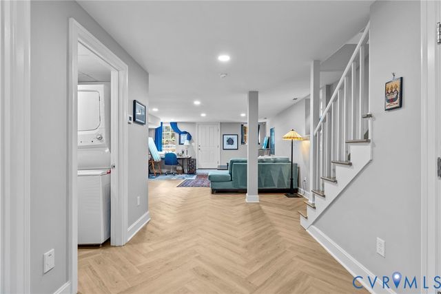 2204 E Broad St, Richmond, VA 23223
