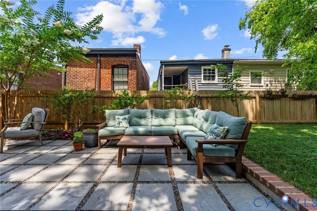 2204 E Broad St, Richmond, VA 23223