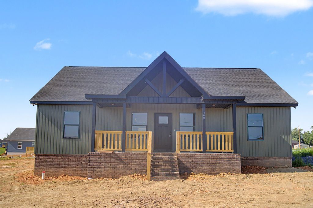 300 Irene Court, Lafayette, TN 37083