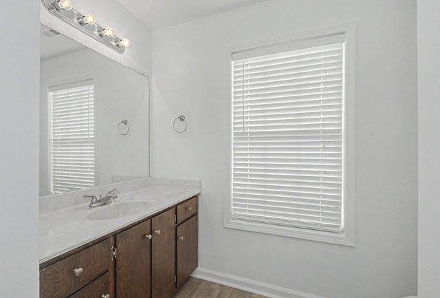 1371 CONSTITUTION DR, Clarksville, TN 37042