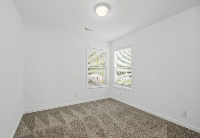 1371 CONSTITUTION DR, Clarksville, TN 37042