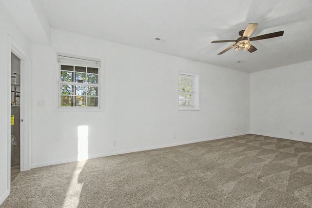 1371 CONSTITUTION DR, Clarksville, TN 37042