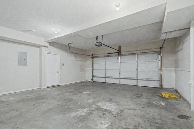 1371 CONSTITUTION DR, Clarksville, TN 37042