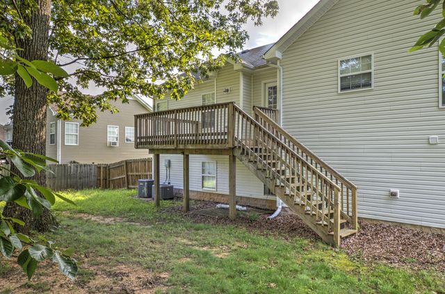 1371 CONSTITUTION DR, Clarksville, TN 37042