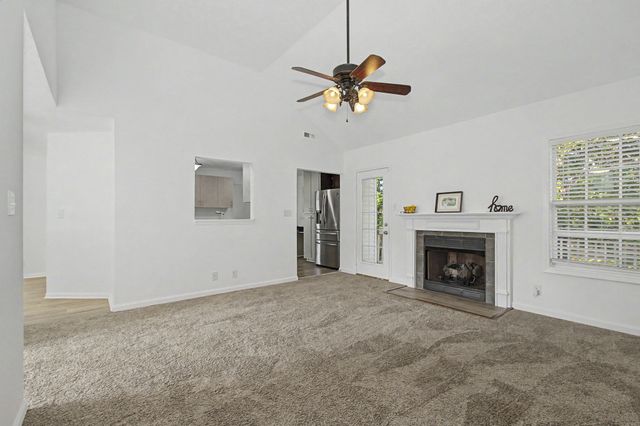 1371 CONSTITUTION DR, Clarksville, TN 37042