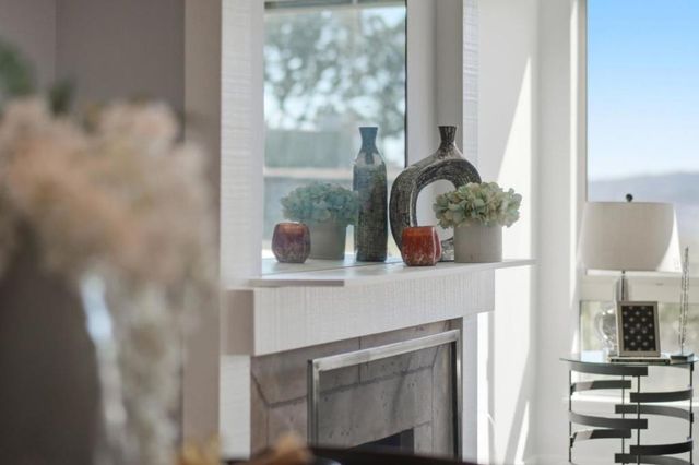 95 Red Rock Way 203M, San Francisco, CA 94131