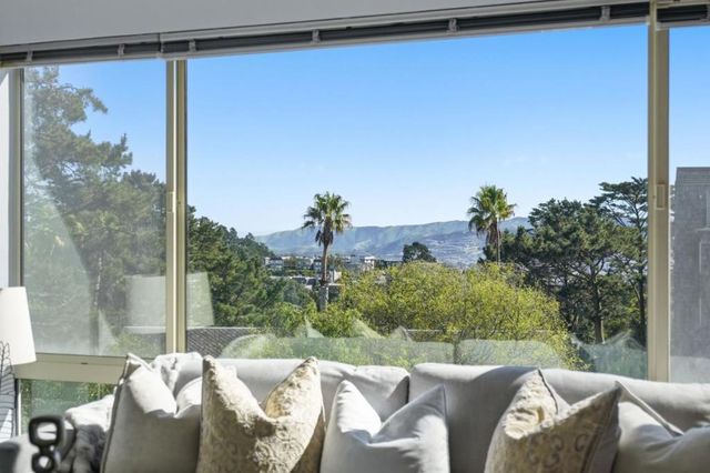 95 Red Rock Way 203M, San Francisco, CA 94131