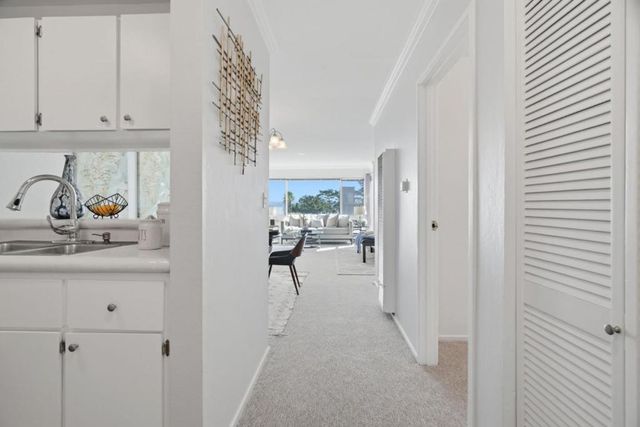 95 Red Rock Way 203M, San Francisco, CA 94131