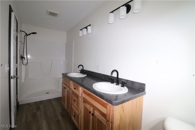 147 N Main Street, Creston, OH 44217