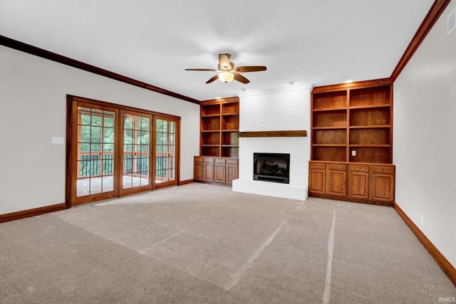 5324 Waterstone Drive, Mount Vernon, IN 47620