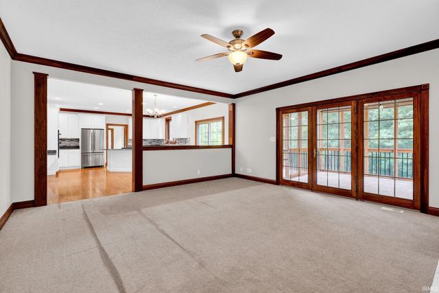 5324 Waterstone Drive, Mount Vernon, IN 47620