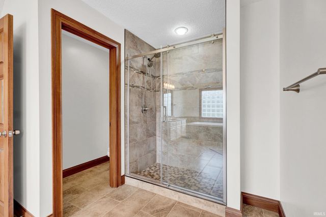 5324 Waterstone Drive, Mount Vernon, IN 47620