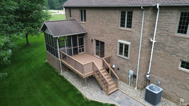 5324 Waterstone Drive, Mount Vernon, IN 47620