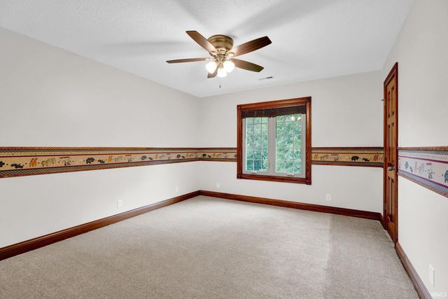 5324 Waterstone Drive, Mount Vernon, IN 47620