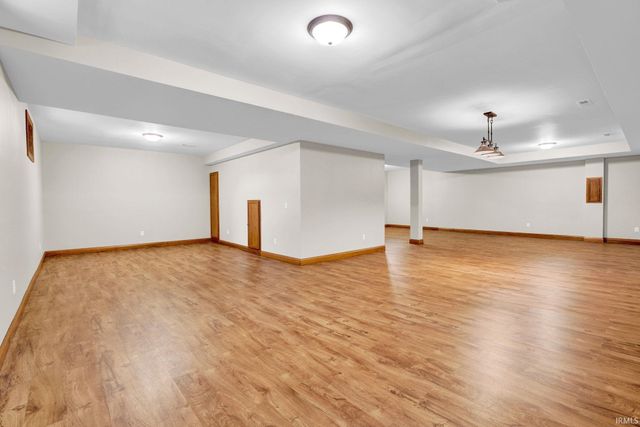 5324 Waterstone Drive, Mount Vernon, IN 47620