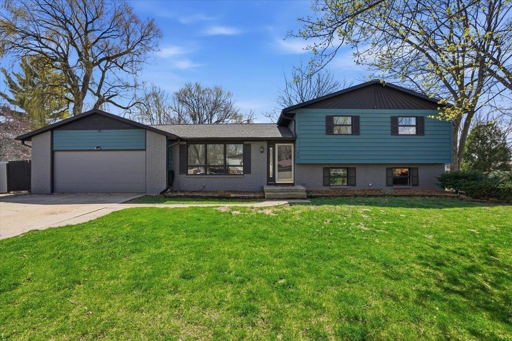 1515 Calico Lane, Sun Prairie, WI 53590