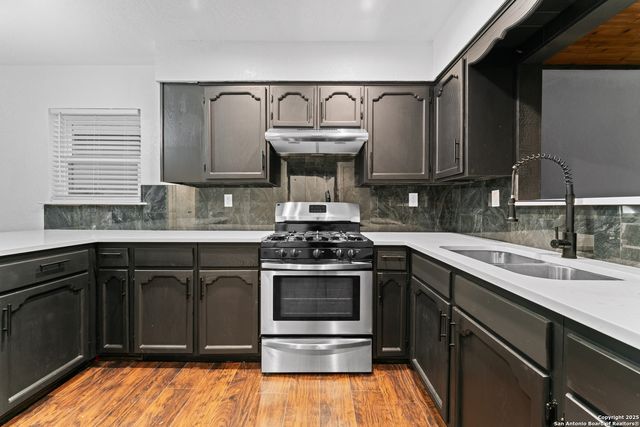 1638 W Ashby, San Antonio, TX 78201