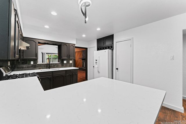 1638 W Ashby, San Antonio, TX 78201