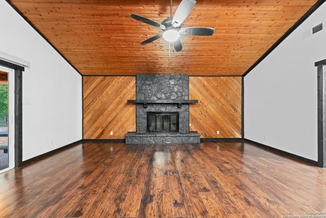 1638 W Ashby, San Antonio, TX 78201