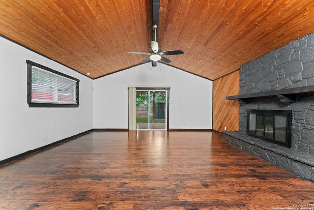 1638 W Ashby, San Antonio, TX 78201