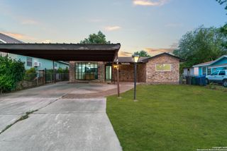 1638 W Ashby, San Antonio, TX 78201