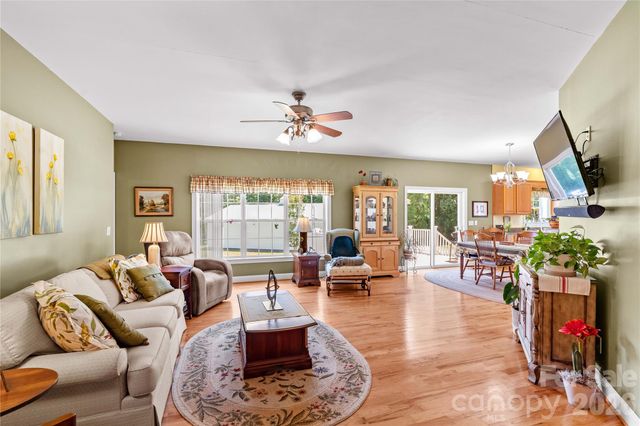 339 Johnson Farm Road, Hiddenite, NC 28636