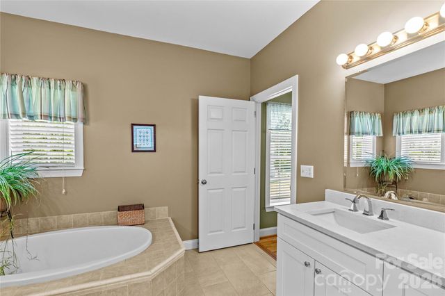 339 Johnson Farm Road, Hiddenite, NC 28636