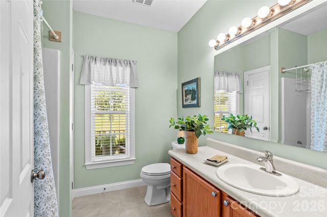 339 Johnson Farm Road, Hiddenite, NC 28636