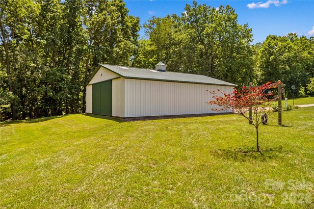 339 Johnson Farm Road, Hiddenite, NC 28636