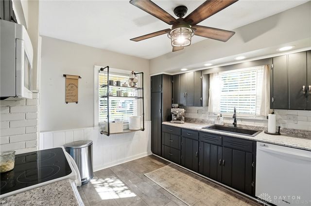 208 S Walnut Street, Englewood, OH 45322