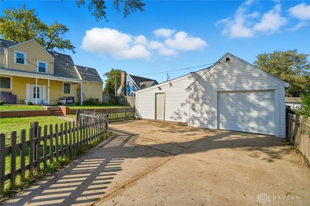 208 S Walnut Street, Englewood, OH 45322