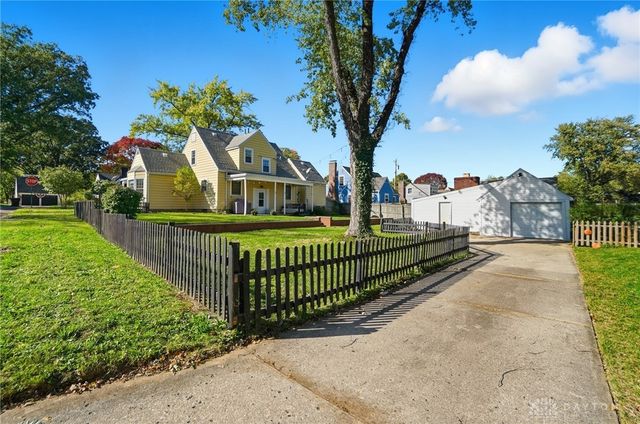 208 S Walnut Street, Englewood, OH 45322