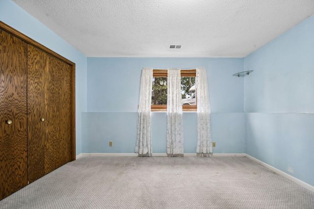 1602 Daisy Court, New Brighton, MN 55112
