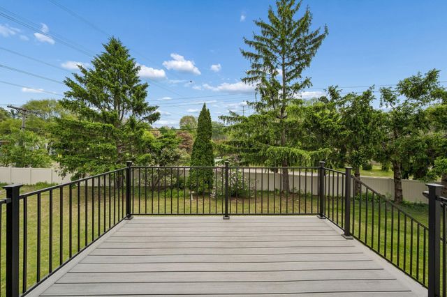 1602 Daisy Court, New Brighton, MN 55112
