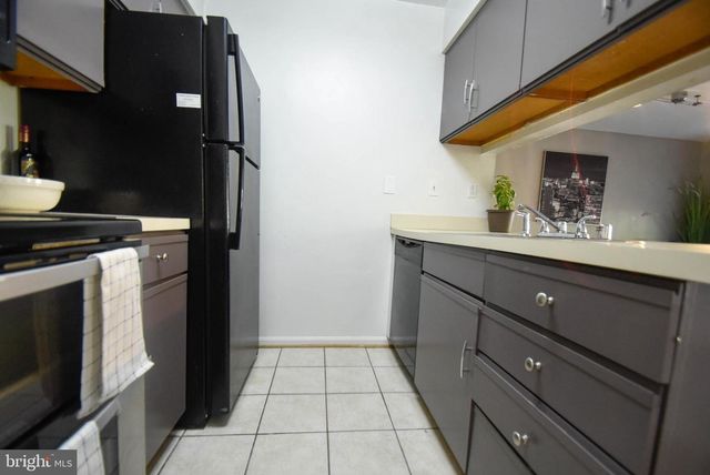 14320 S SHORE CT, Laurel, MD 20707
