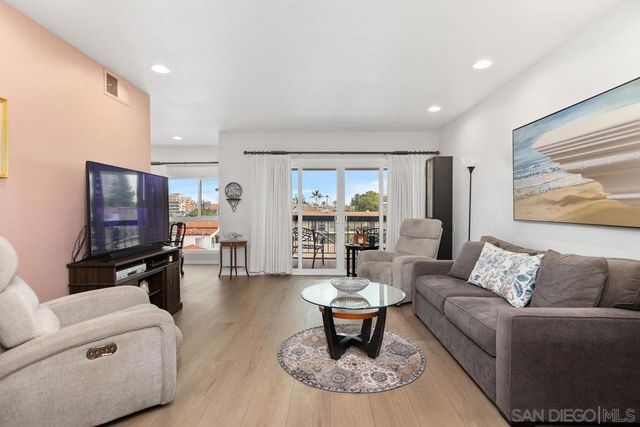 3570 1st Ave 15, San Diego, CA 92103